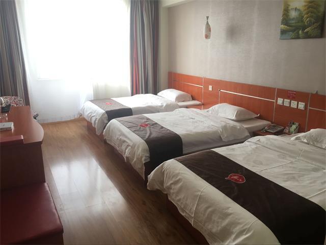Thank Inn Chain Hotel West Eleven Road Mall Linyi  Exterior photo